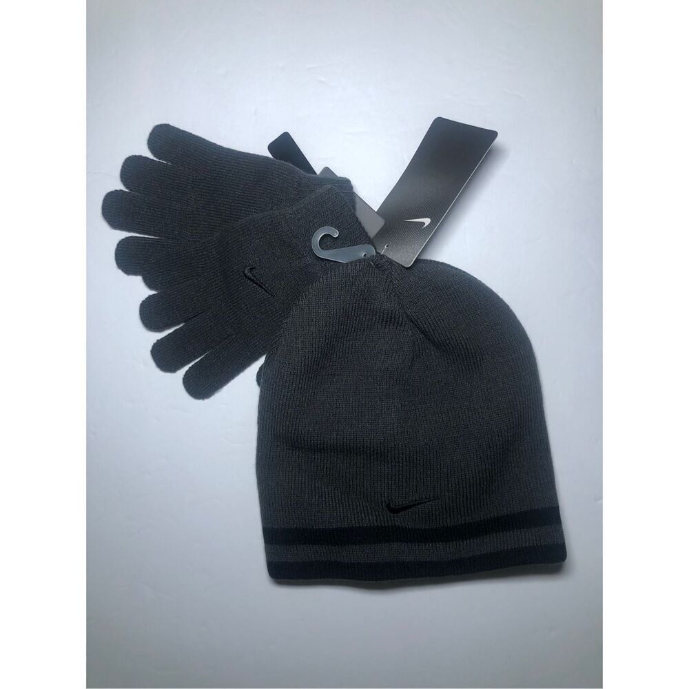 Nike Youth Reversible Beanie and gloves set